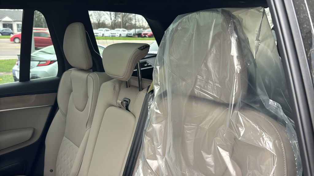 2026 Volvo Xc90 B6 Plus