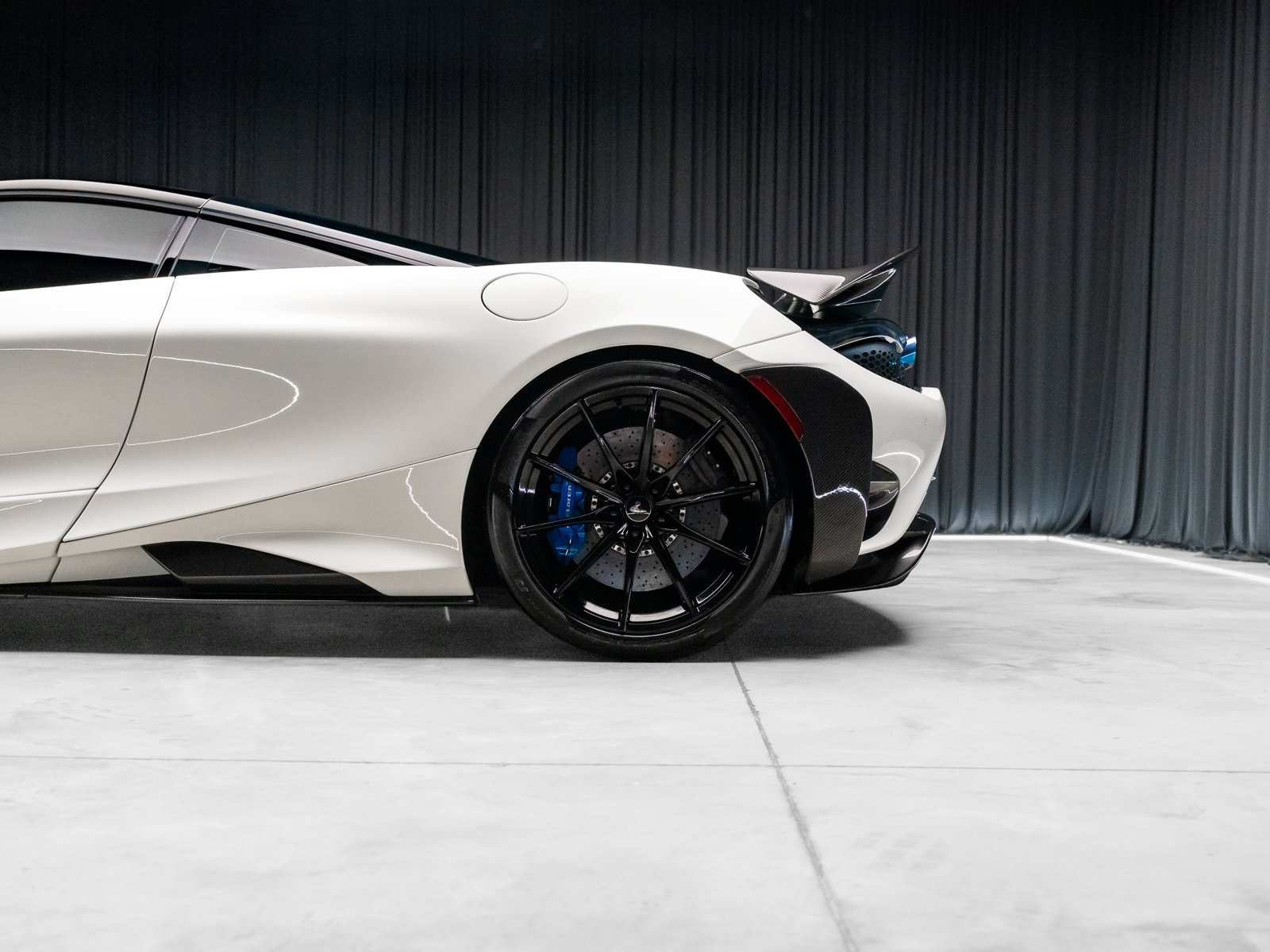 Used 2021 McLaren 765LT photo 35