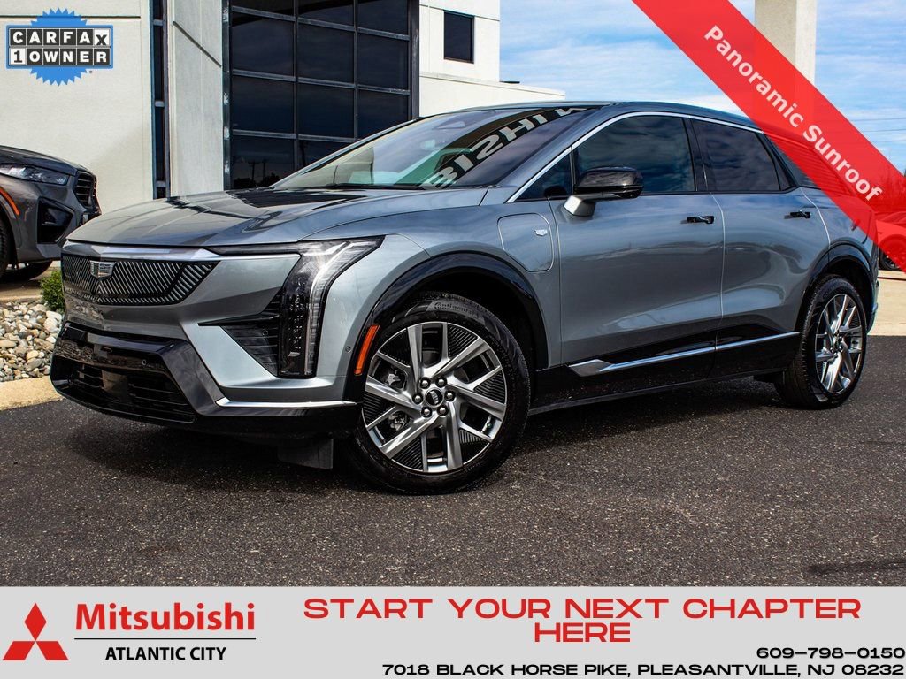 Used 2025 Cadillac Optiq Luxury 1