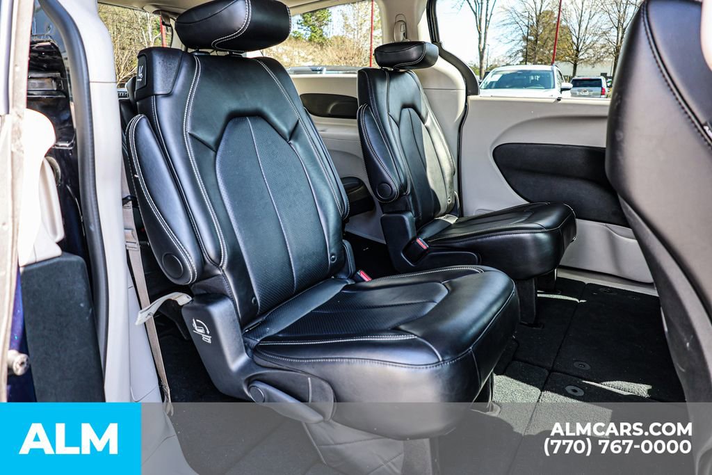 2024 Chrysler Pacifica Touring-L