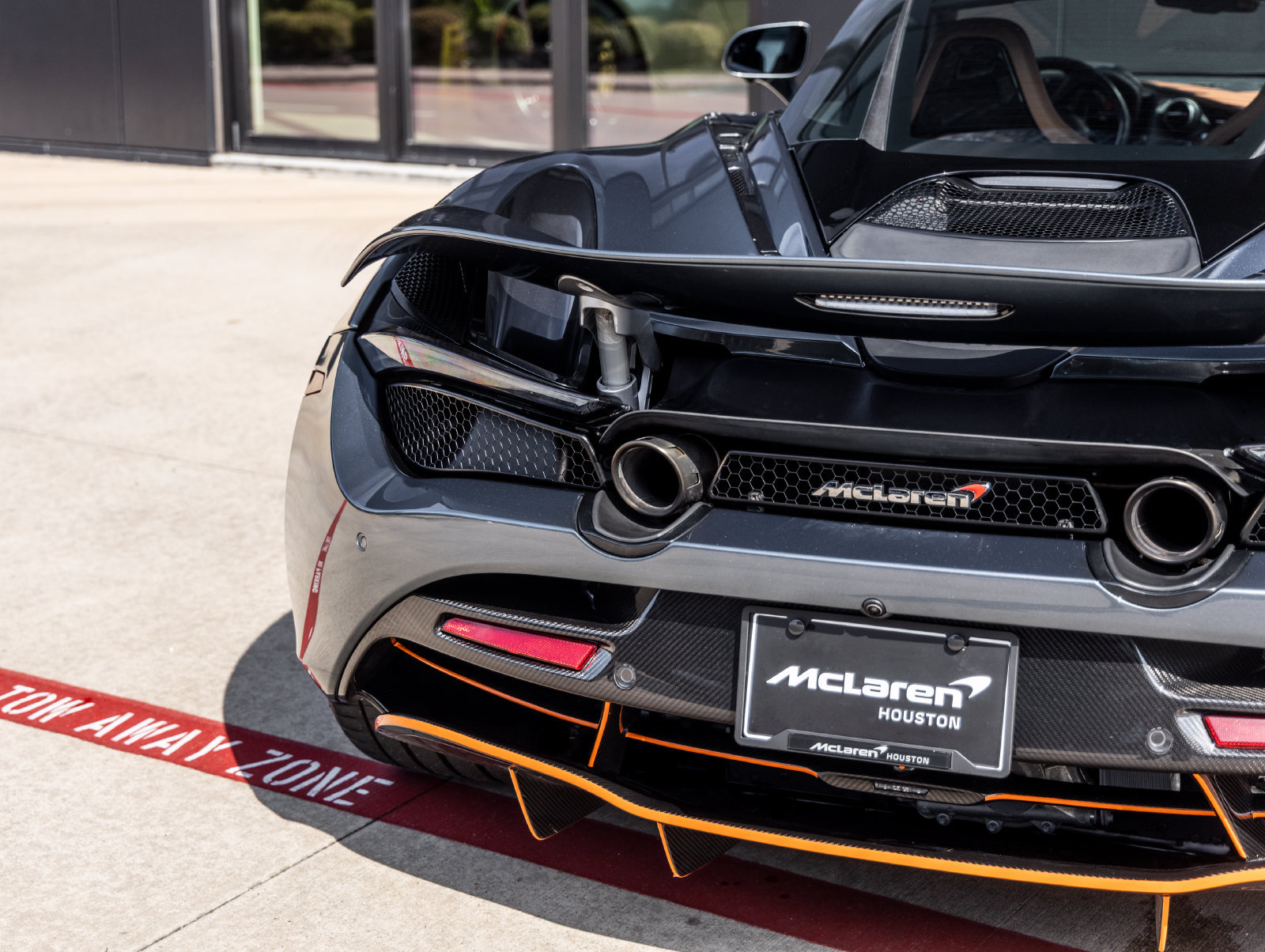 Used 2018 McLaren 720S photo 12