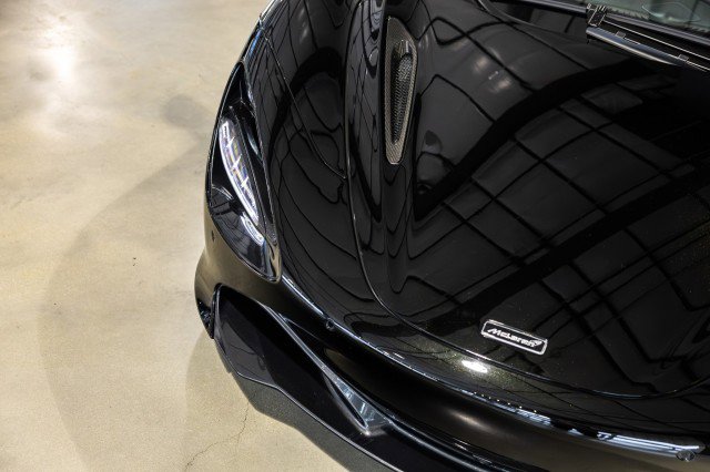Used 2020 McLaren 720S Spider photo 14
