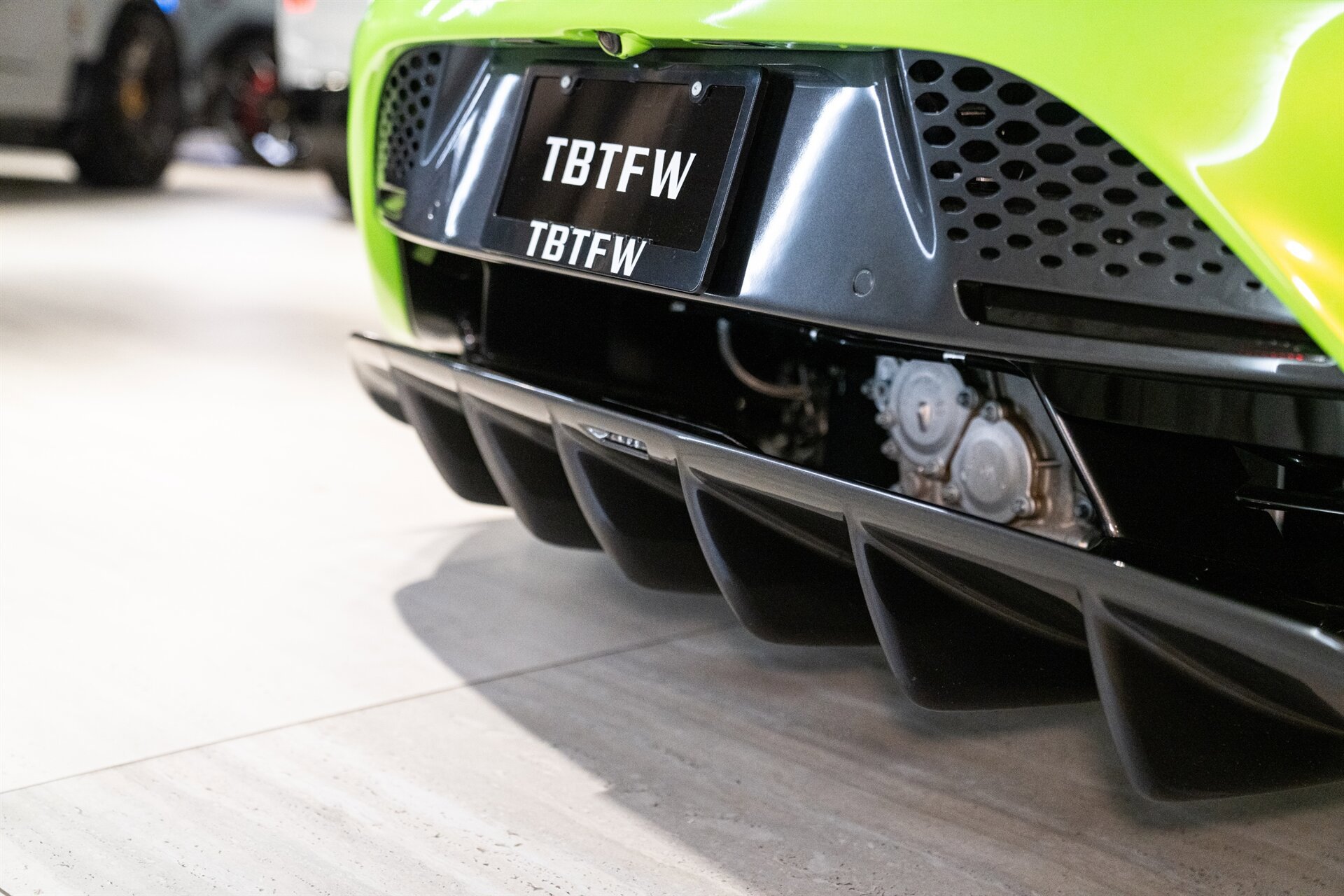 Used 2022 McLaren 765LT photo 14
