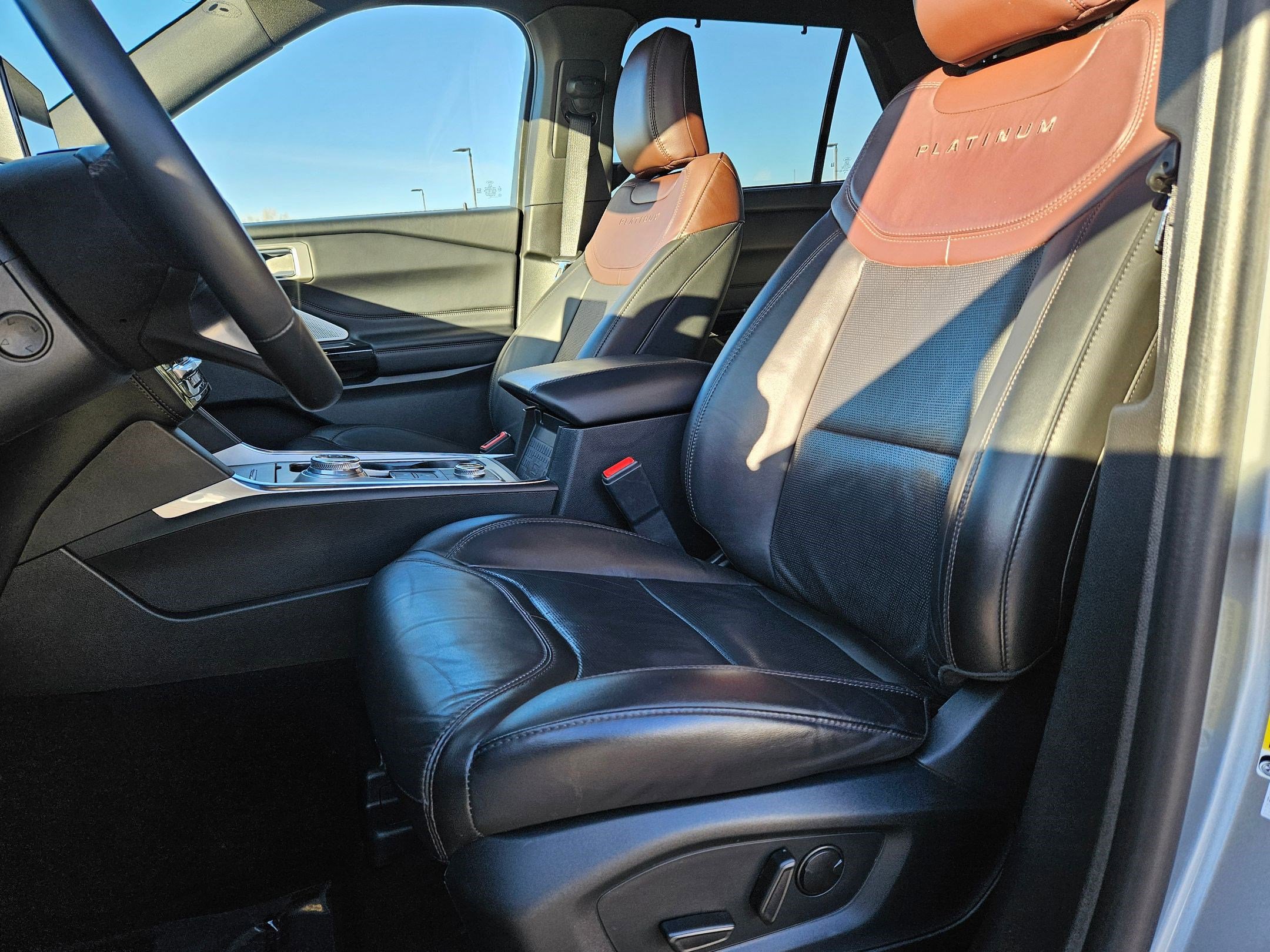 2023 Ford Explorer Platinum
