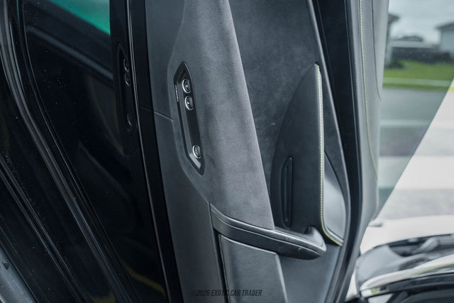 Used 2020 McLaren 720S Performance photo 35