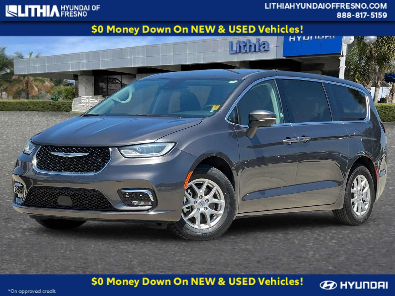 Used 2023 Chrysler Pacifica Touring-L