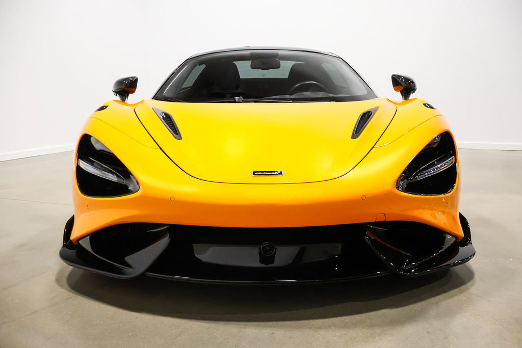 Used 2022 McLaren 765LT photo 33