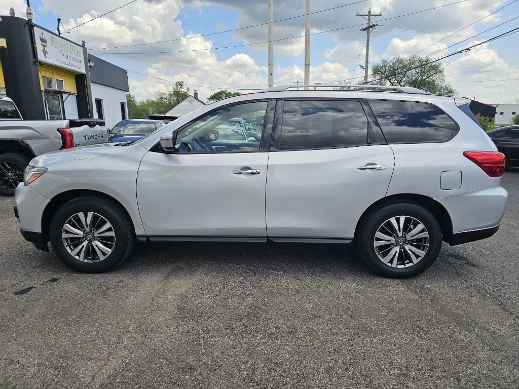 2020 Nissan Pathfinder SV