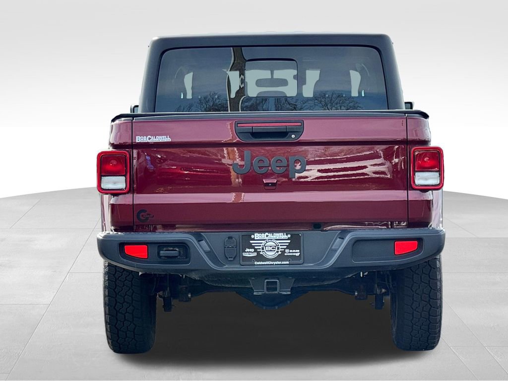 2022 Jeep Gladiator Sport