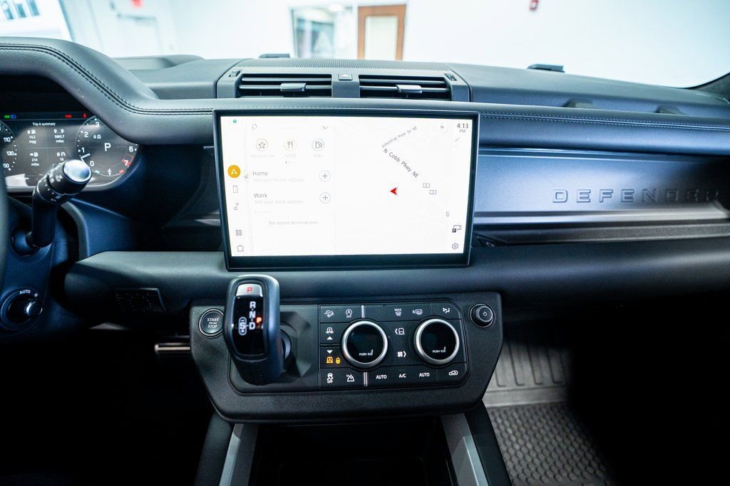 2025 Land Rover Defender 110 X