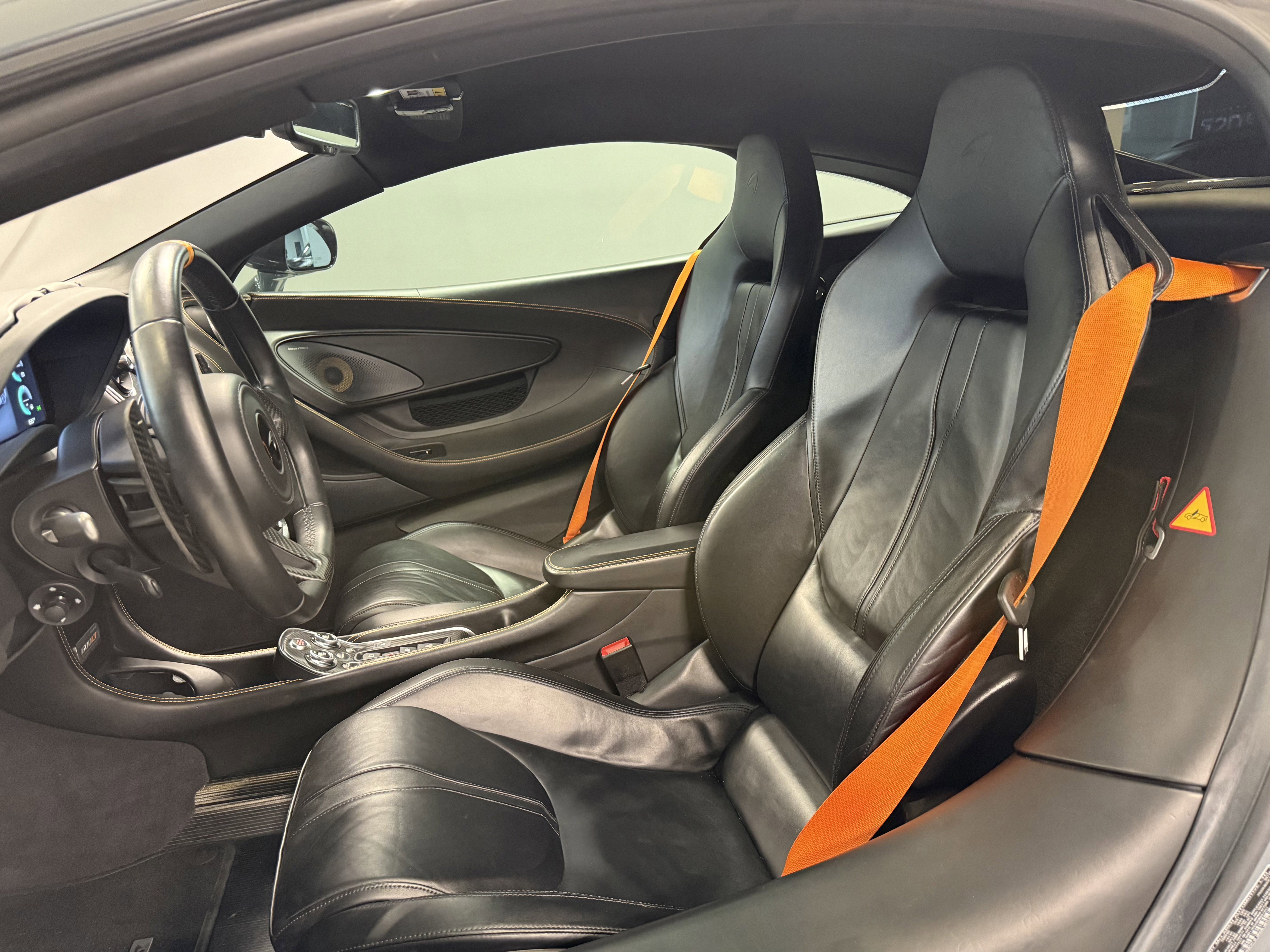 Used 2019 McLaren 600LT photo 14