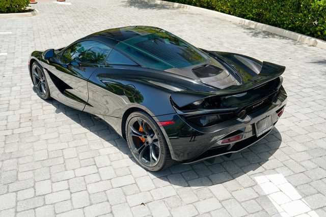 Used 2018 McLaren 720S Performance photo 21