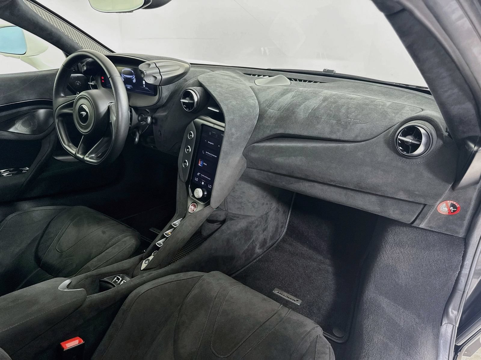 Used 2024 McLaren 750S Spider photo 23