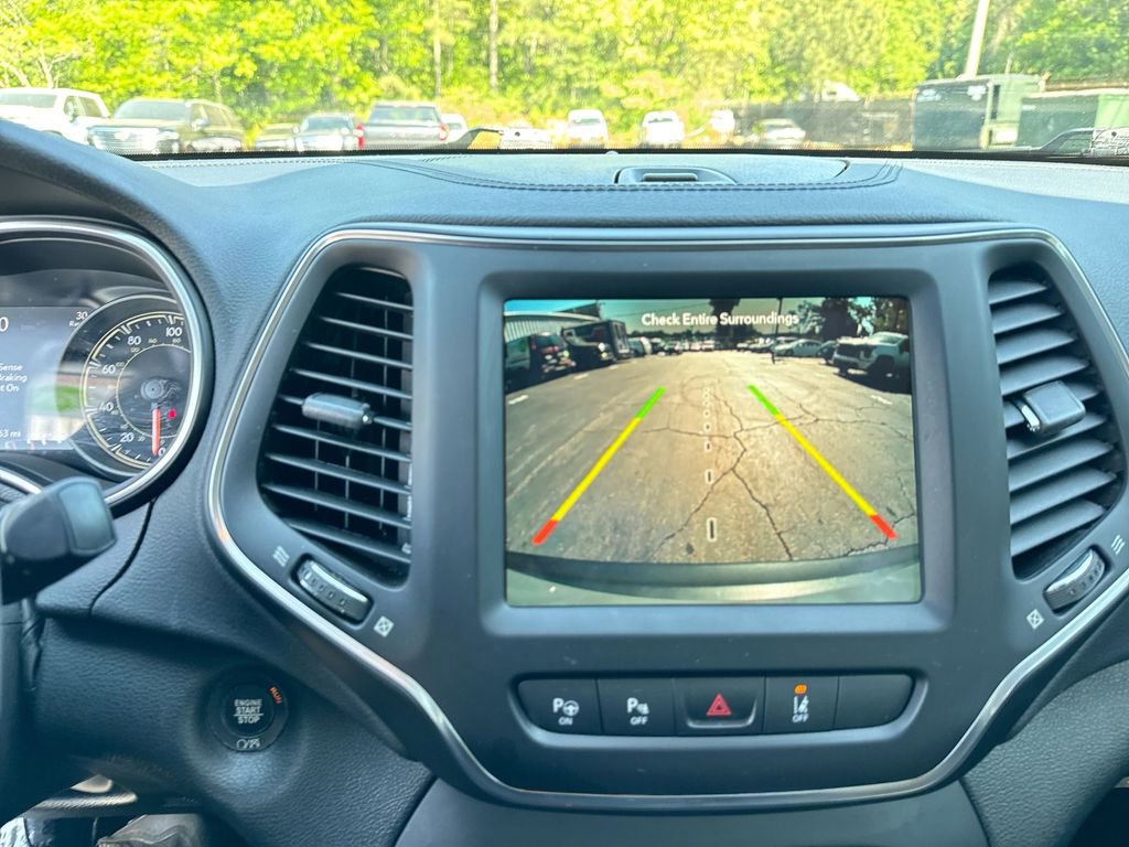 2023 Jeep Cherokee Altitude Lux