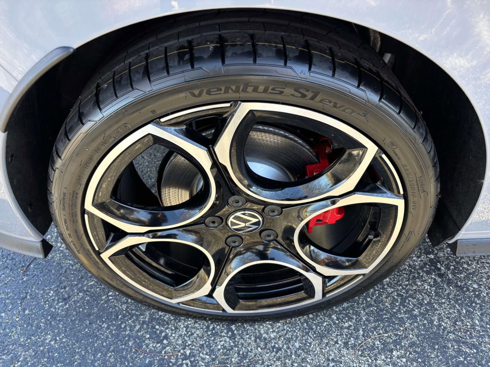 2026 Volkswagen GTI Autobahn