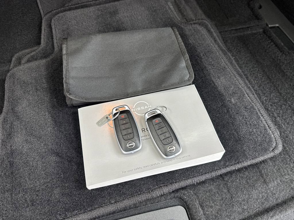 2025 Nissan Rogue Platinum