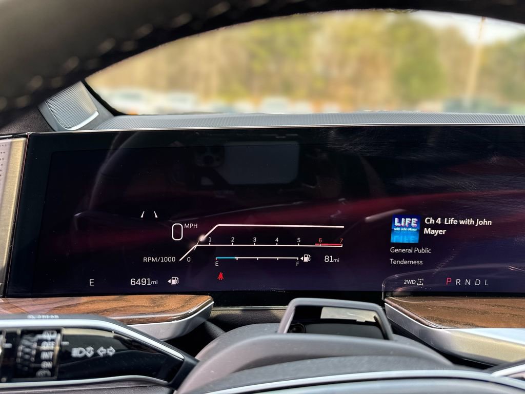 2025 Cadillac Escalade Premium Luxury Platinum