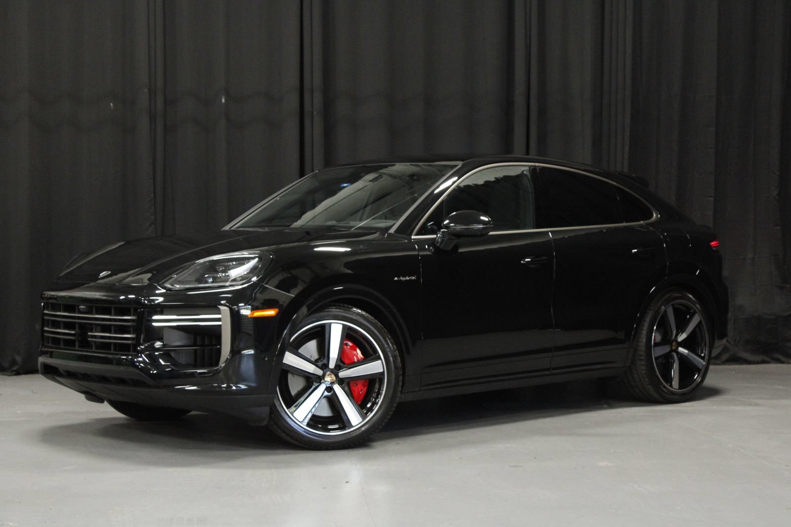 Certified 2025 Porsche Cayenne Turbo w/ Premium Package Plus