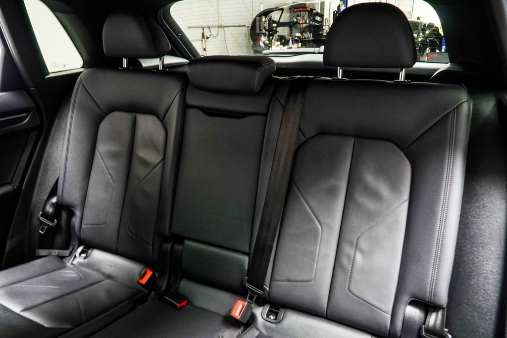 2025 Audi Q3 2.0T Premium