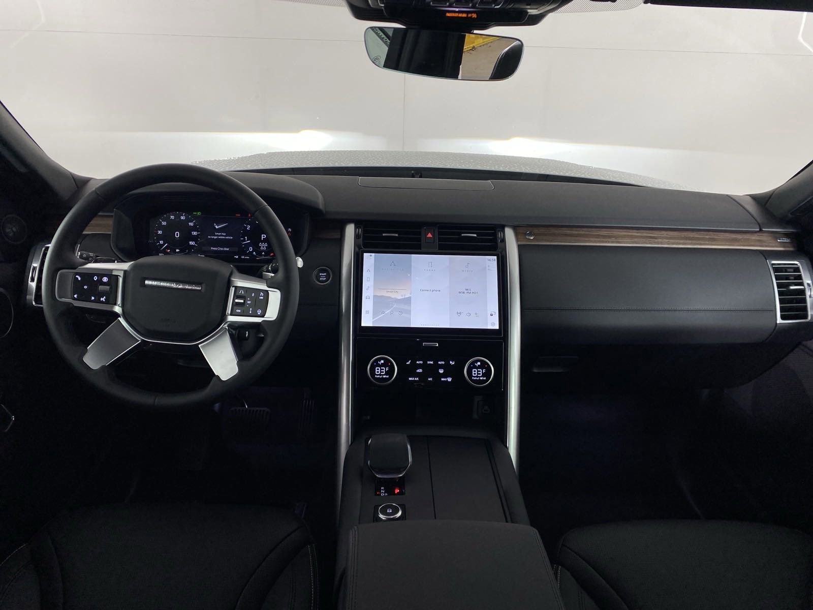 2025 Land Rover Discovery S