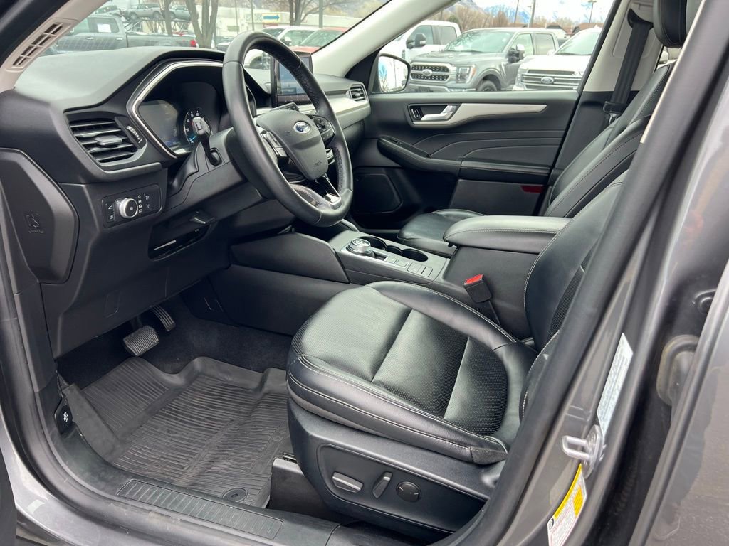 2022 Ford Escape SEL