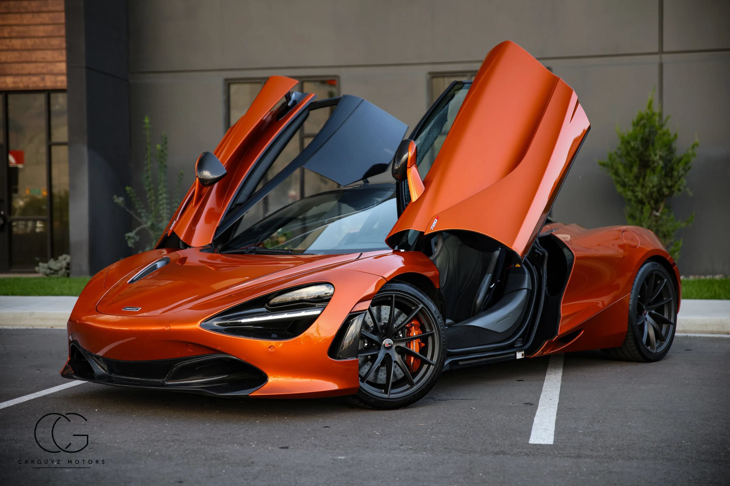 Used 2018 McLaren 720S photo 19