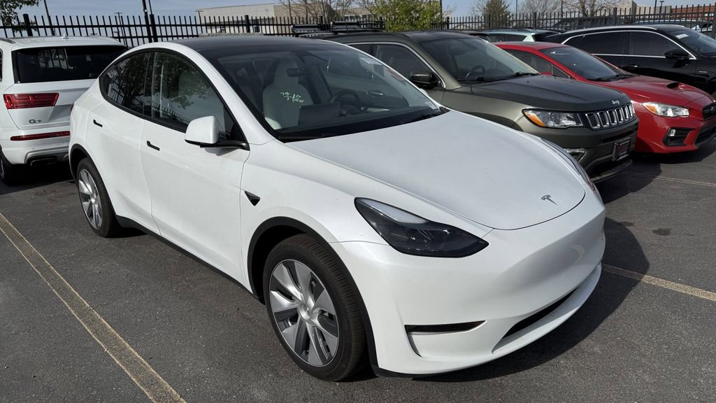 2024 Tesla Model Y Long Range