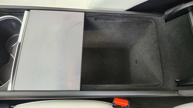 2026 Tesla Model Y Performance