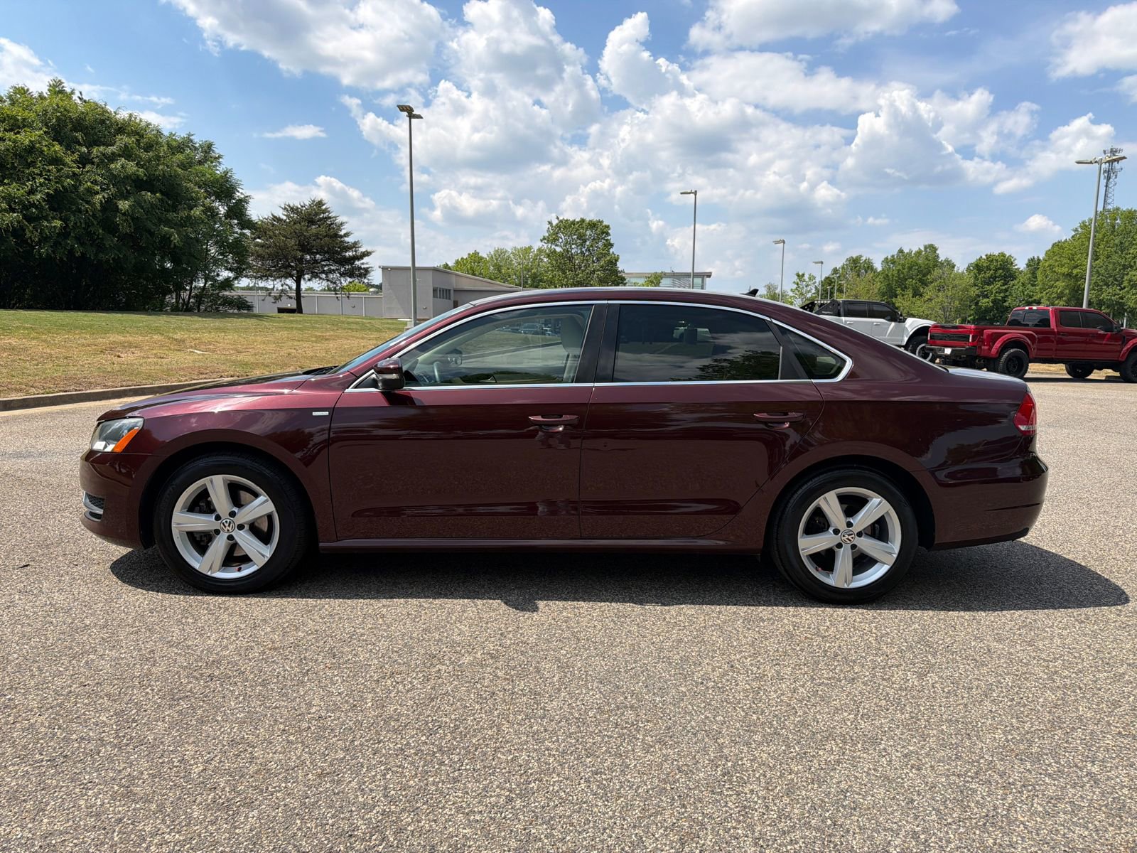 2014 Volkswagen Passat 1.8T Wolfsburg Edition