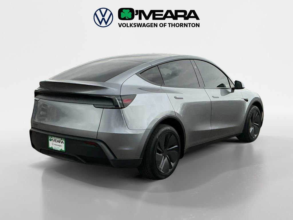 2026 Tesla Model Y 2WD