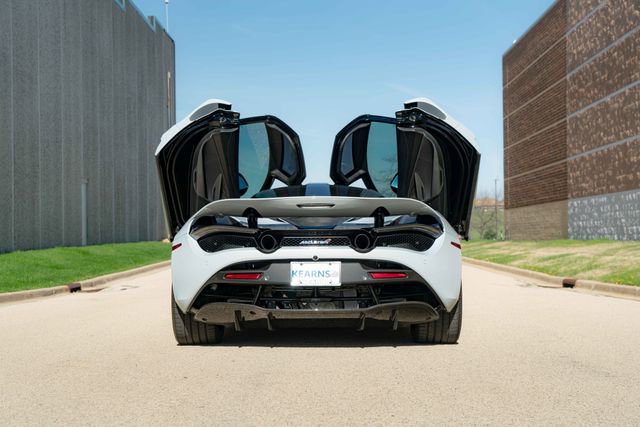 Used 2018 McLaren 720S Luxury photo 33
