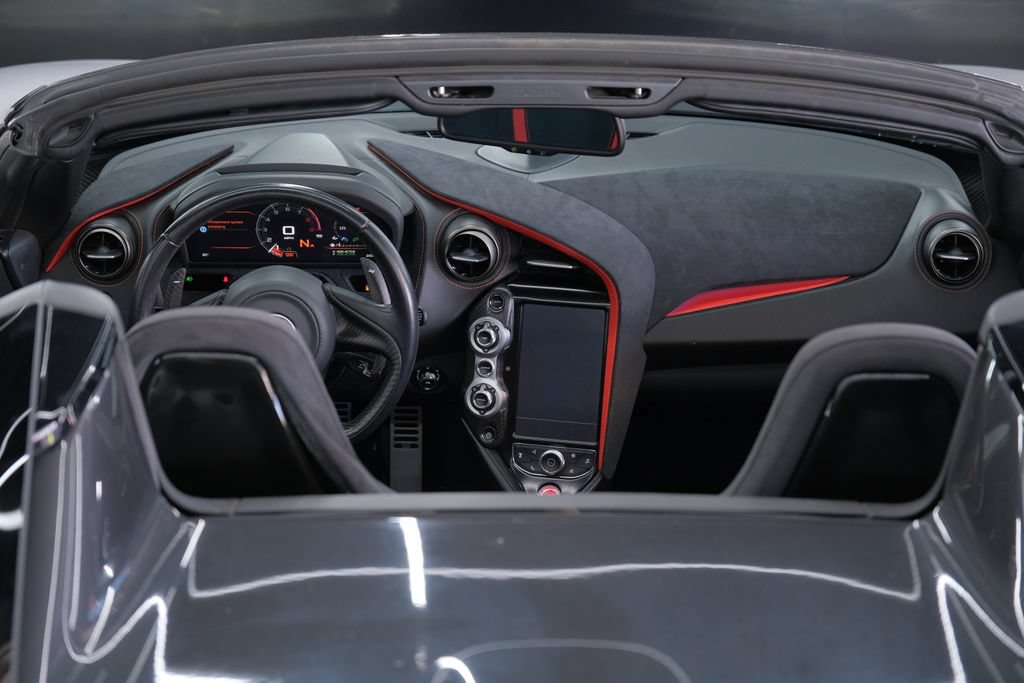 Used 2020 McLaren 720S Spider photo 16
