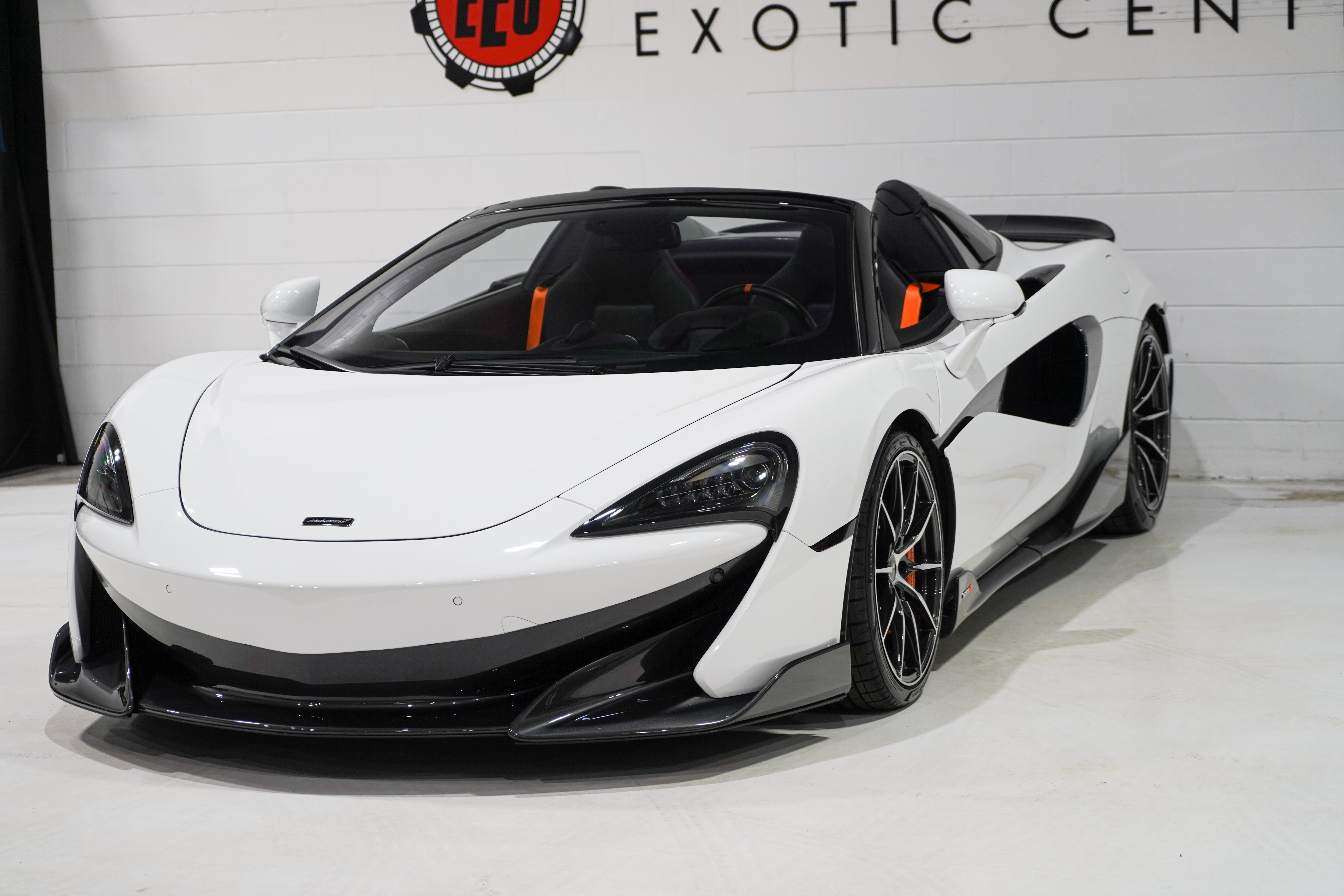 Used 2020 McLaren 600LT Spider photo 33