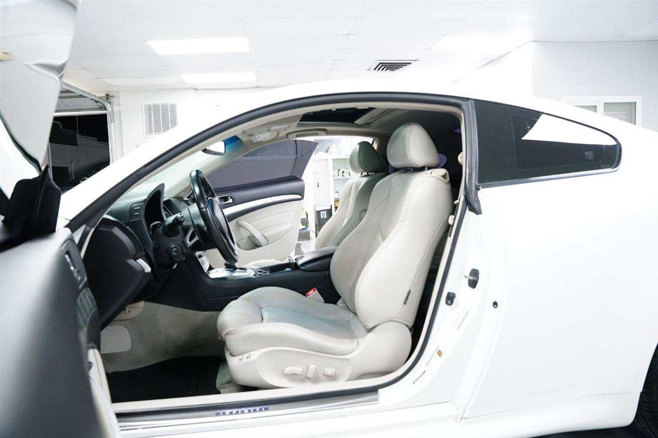 2015 INFINITI Q60 Journey