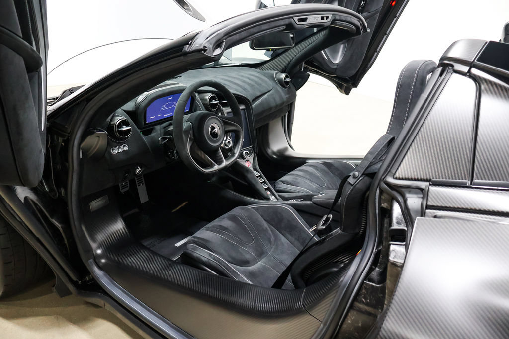 Used 2022 McLaren 765LT photo 56