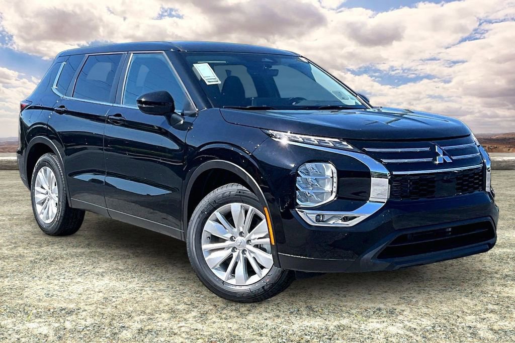 2026 Mitsubishi Outlander ES