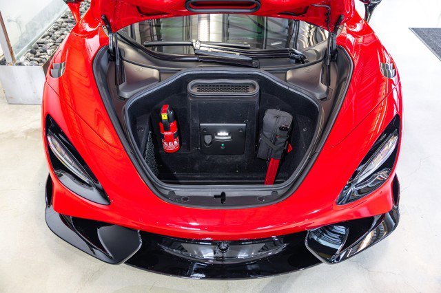 Used 2021 McLaren 765LT photo 16