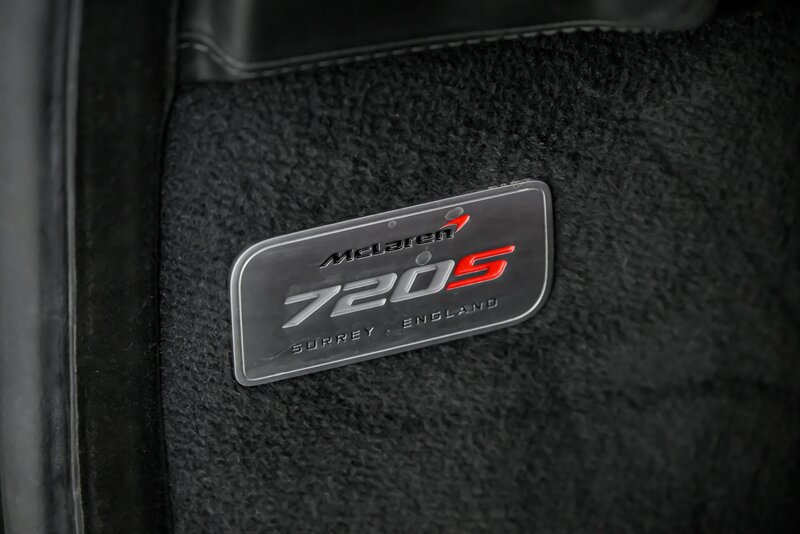Used 2018 McLaren 720S photo 30