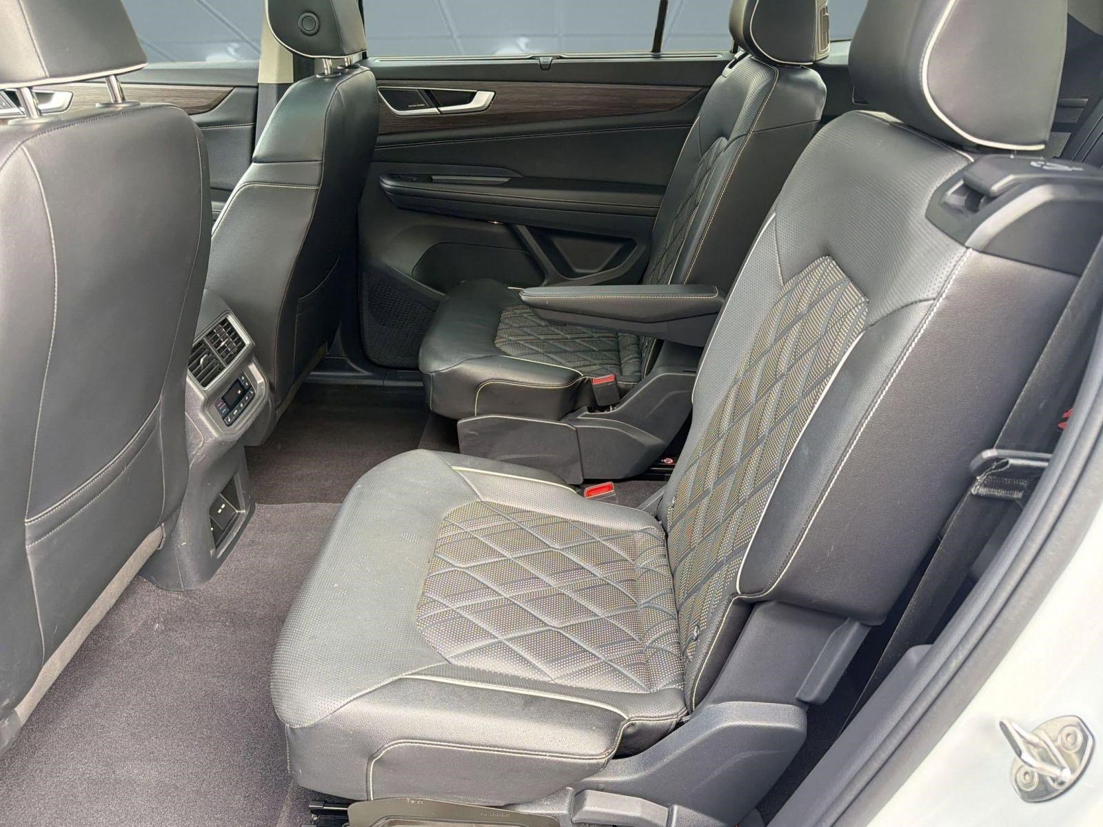 2024 Volkswagen Atlas SEL Premium R-Line