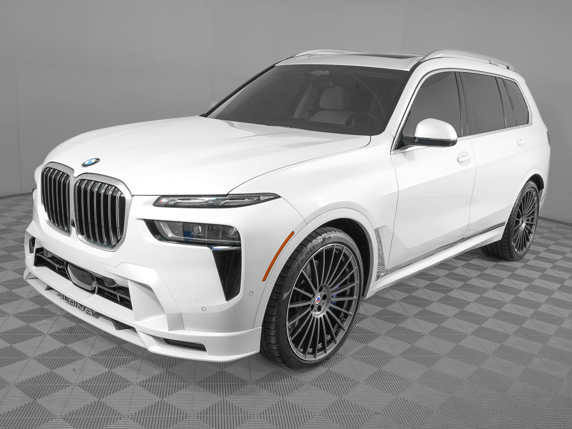 2025 BMW ALPINA XB7