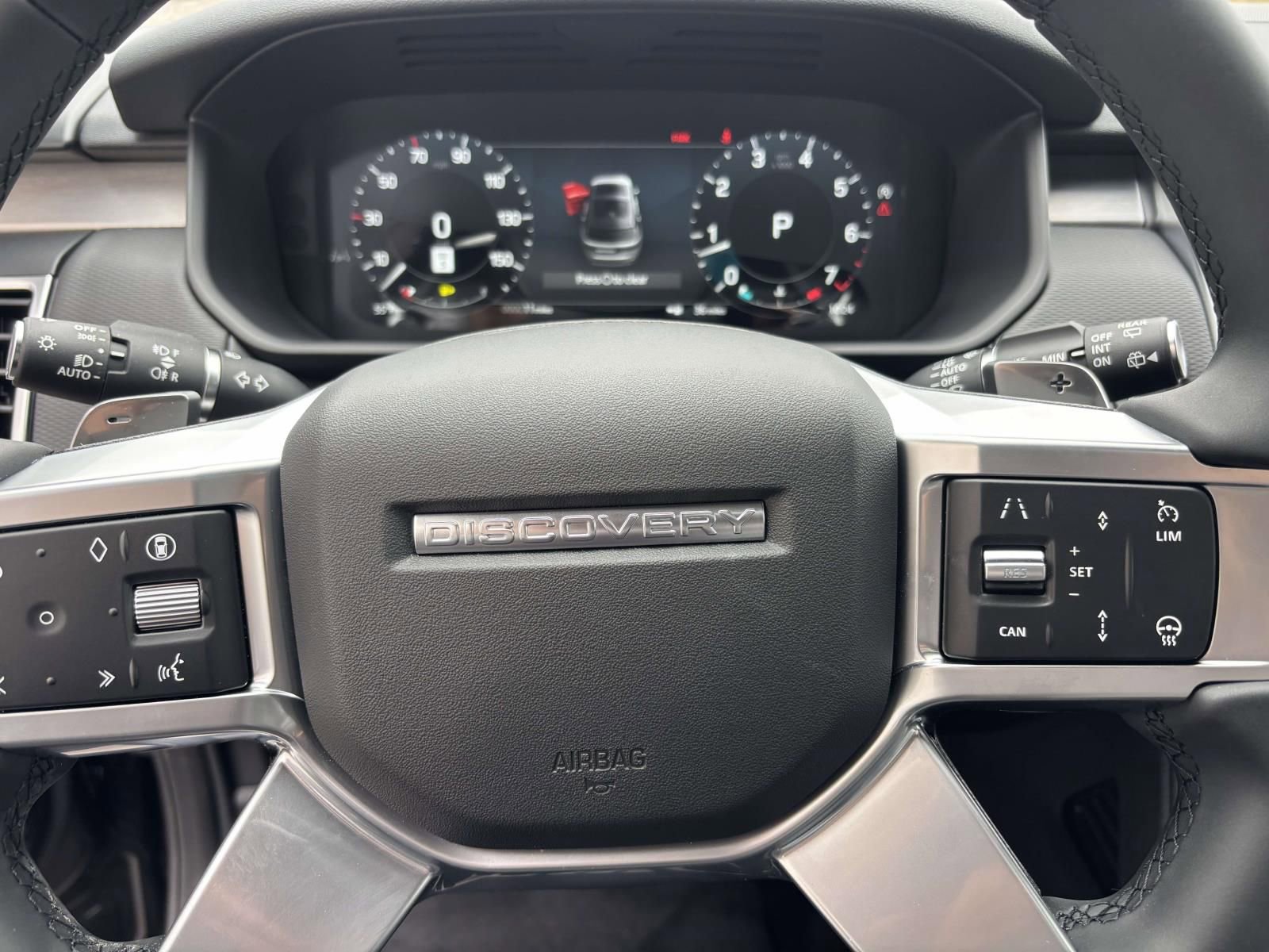 2026 Land Rover Discovery Dynamic SE