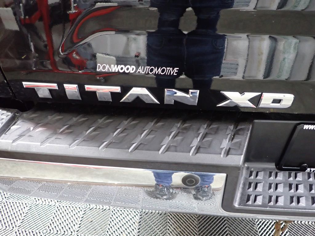 2016 Nissan Titan SL