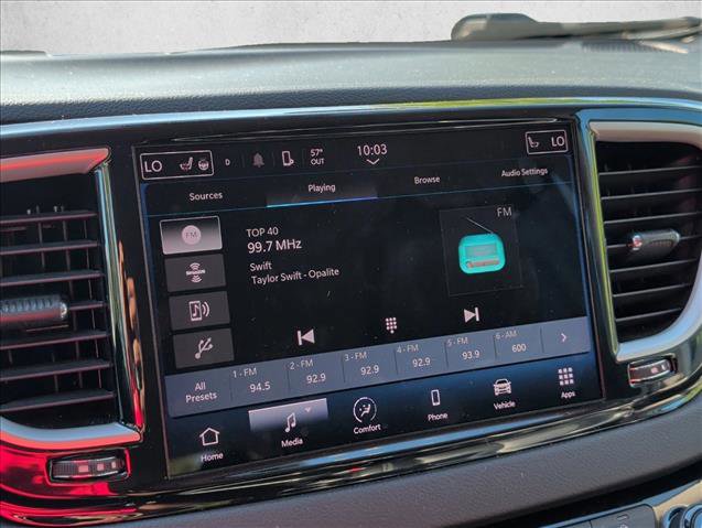 2022 Chrysler Pacifica Touring-L