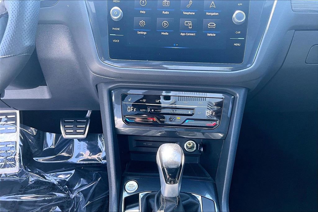 2022 Volkswagen Tiguan SEL R-Line