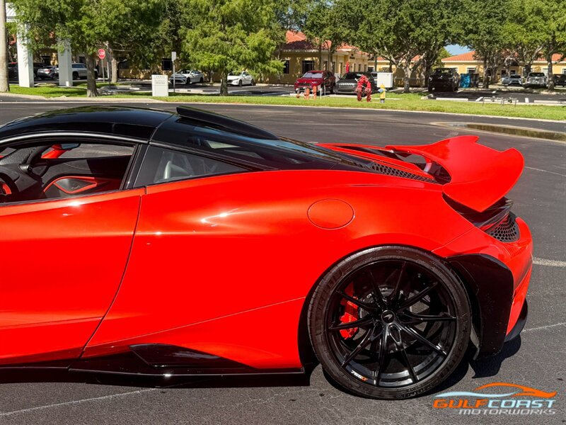 Used 2021 McLaren 765LT photo 38