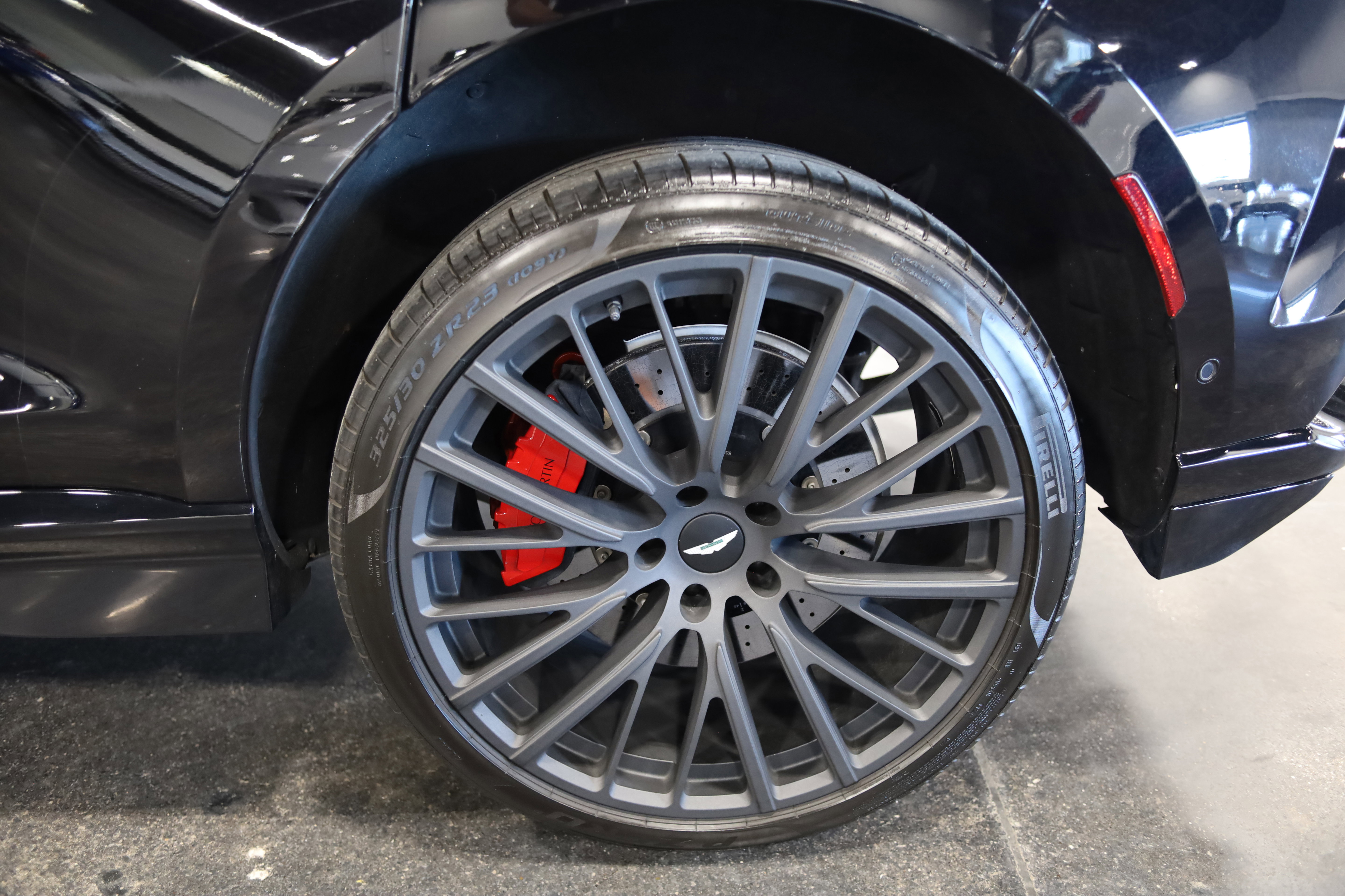 2023 Aston Martin DBX 707