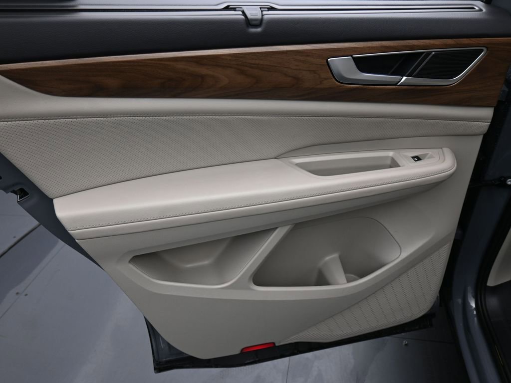 2025 Volkswagen Atlas SE