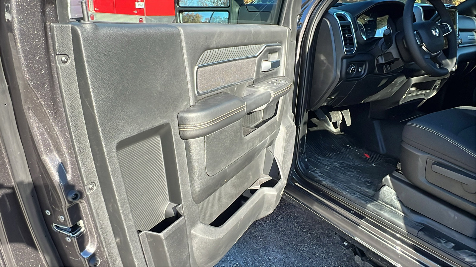 2025 RAM 5500 4x4 Regular Cab