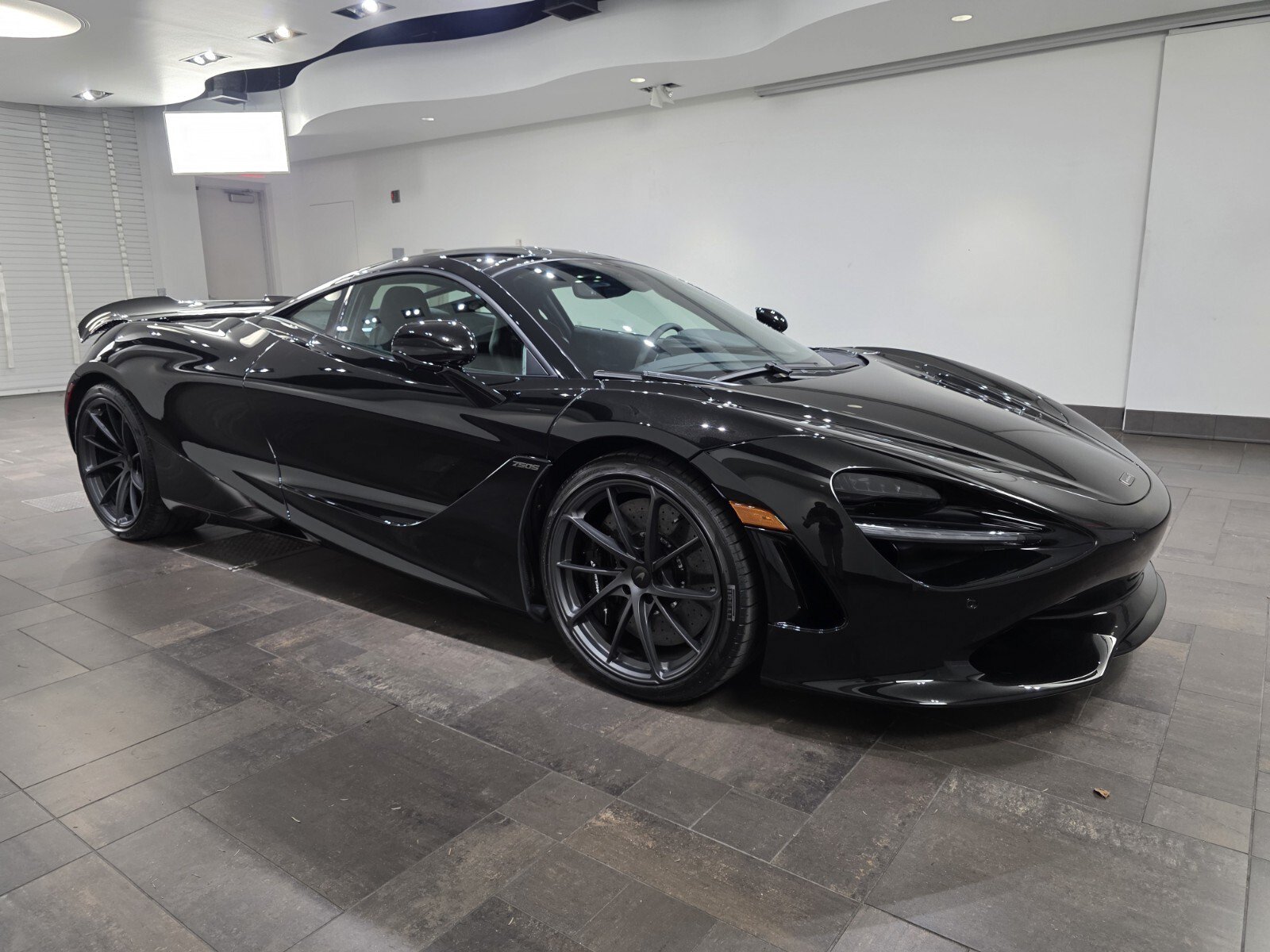 New 2026 McLaren 750S Coupe photo 25