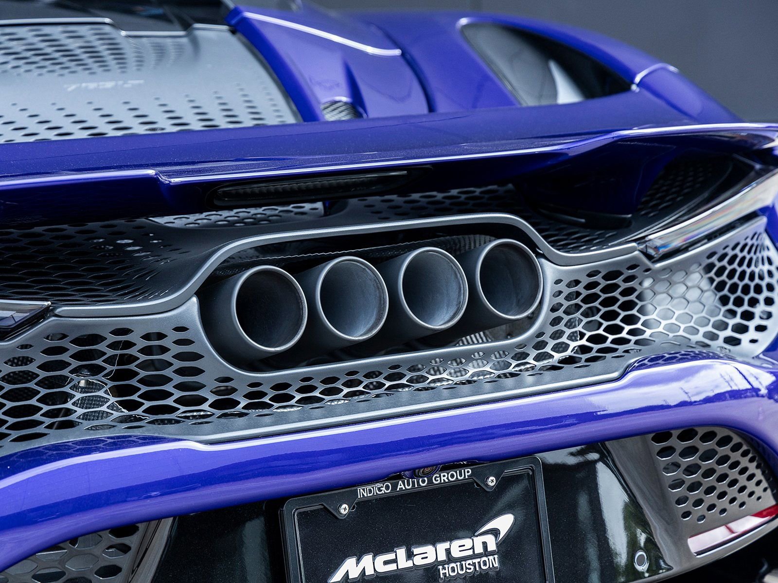 Used 2022 McLaren 765LT photo 16